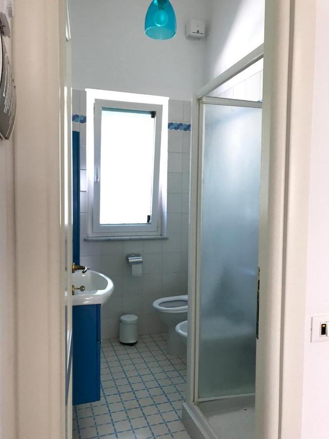 לינה וארוחת בוקר ראפאלו La Riviera Bed & Breakfast מראה חיצוני תמונה