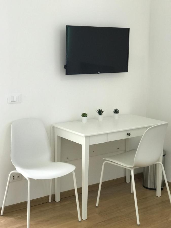 לינה וארוחת בוקר ראפאלו La Riviera Bed & Breakfast מראה חיצוני תמונה