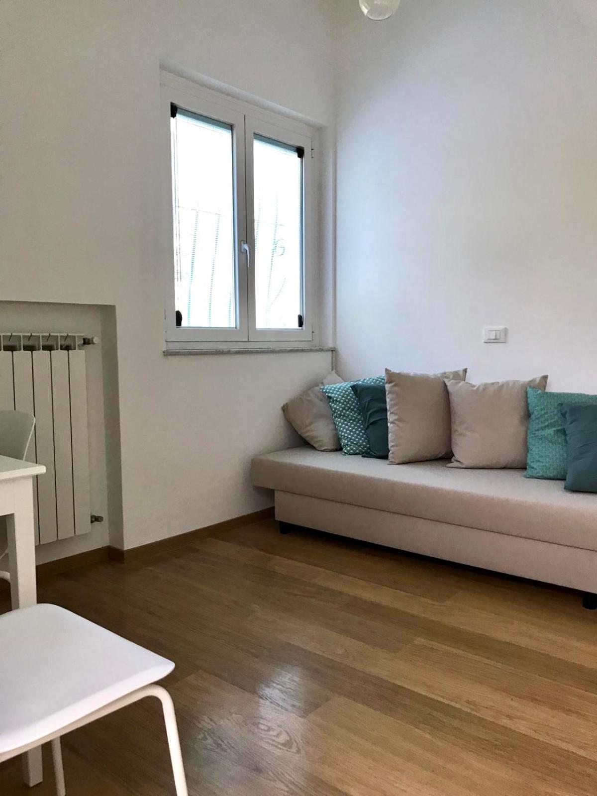 לינה וארוחת בוקר ראפאלו La Riviera Bed & Breakfast חדר תמונה